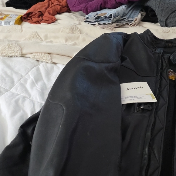 Harley-Davidson Black Performance Jacket - Picture 6 of 16